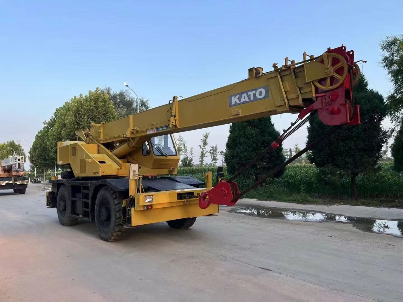 KATO KR250 Good Price 25 ton Rough Terrain Crane - Cẩu bánh lốp: hình 1 KATO KR250 Good Price 25 ton Rough Terrain Crane - Cẩu bánh lốp: hình 1
