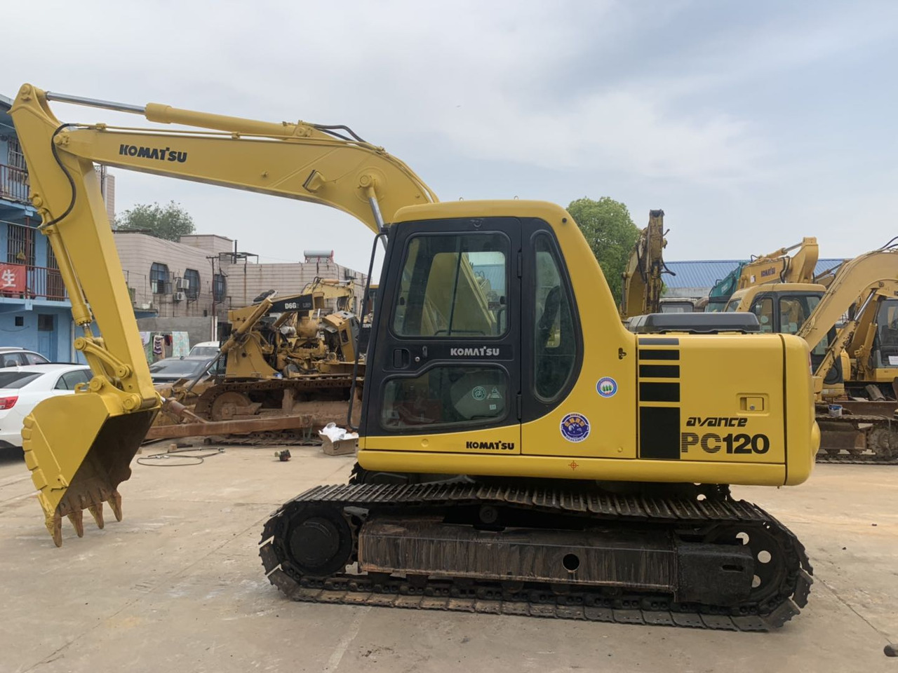 Komatsu PC120 Secondhand Excavator Good Price on Sale - Máy xúc bánh xích: hình 1 Komatsu PC120 Secondhand Excavator Good Price on Sale - Máy xúc bánh xích: hình 1
