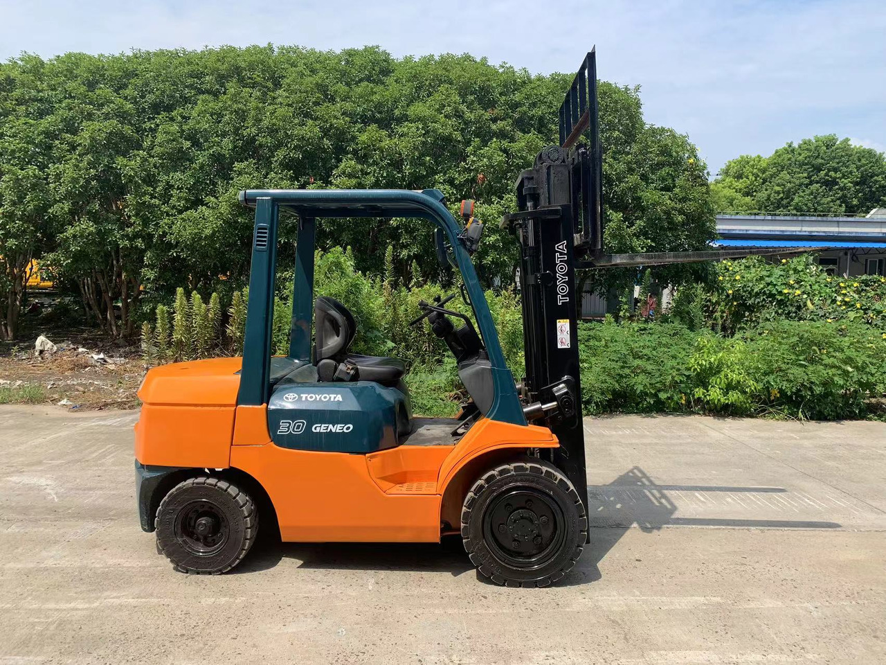 Toyota Forklift 3 ton Diesel Forklift FD30 with Side Shifter - Xe nâng diesel: hình 1 Toyota Forklift 3 ton Diesel Forklift FD30 with Side Shifter - Xe nâng diesel: hình 1