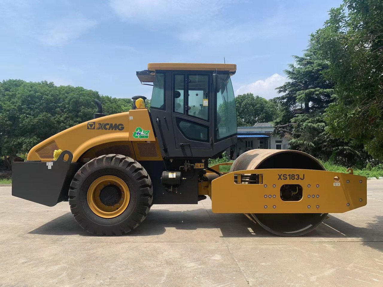 XCMG Vibratory Road roller XS183J Brand New Condition - Máy lăn đường: hình 1 XCMG Vibratory Road roller XS183J Brand New Condition - Máy lăn đường: hình 1