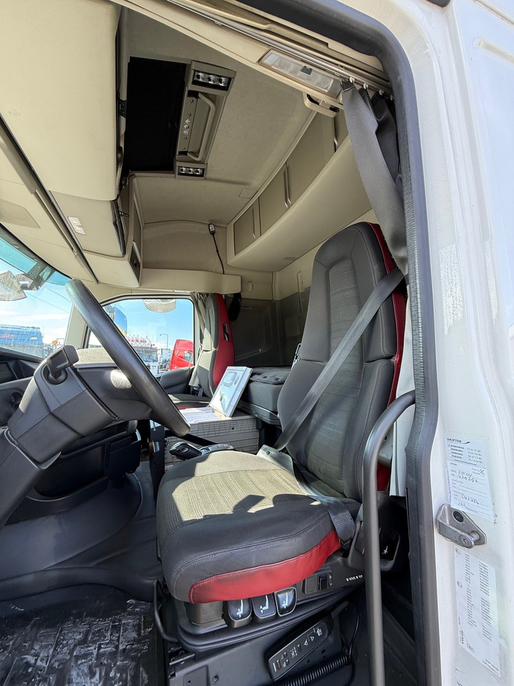 Volvo FH 500 6x2 - Xe đầu kéo: hình 5 Volvo FH 500 6x2 - Xe đầu kéo: hình 5