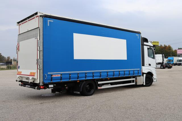 Mercedes-Benz Actros 1833 L nR - Xe tải thùng mui bạt: hình 3 Mercedes-Benz Actros 1833 L nR - Xe tải thùng mui bạt: hình 3