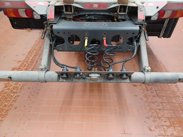 Mercedes-Benz Actros 1845 L nR - Xe chở container/ Xe tải hoán đổi thân: hình 2 Mercedes-Benz Actros 1845 L nR - Xe chở container/ Xe tải hoán đổi thân: hình 2