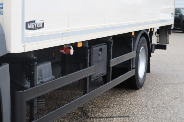 Mercedes-Benz Antos 1824 L - Xe tải đông lạnh: hình 3 Mercedes-Benz Antos 1824 L - Xe tải đông lạnh: hình 3