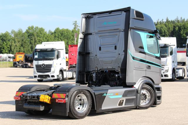Mercedes-Benz Actros 1848LS F1 EDITION - Xe đầu kéo: hình 4 Mercedes-Benz Actros 1848LS F1 EDITION - Xe đầu kéo: hình 4