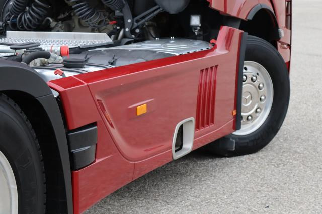 Mercedes-Benz Actros 1851 LS - Xe đầu kéo: hình 5 Mercedes-Benz Actros 1851 LS - Xe đầu kéo: hình 5