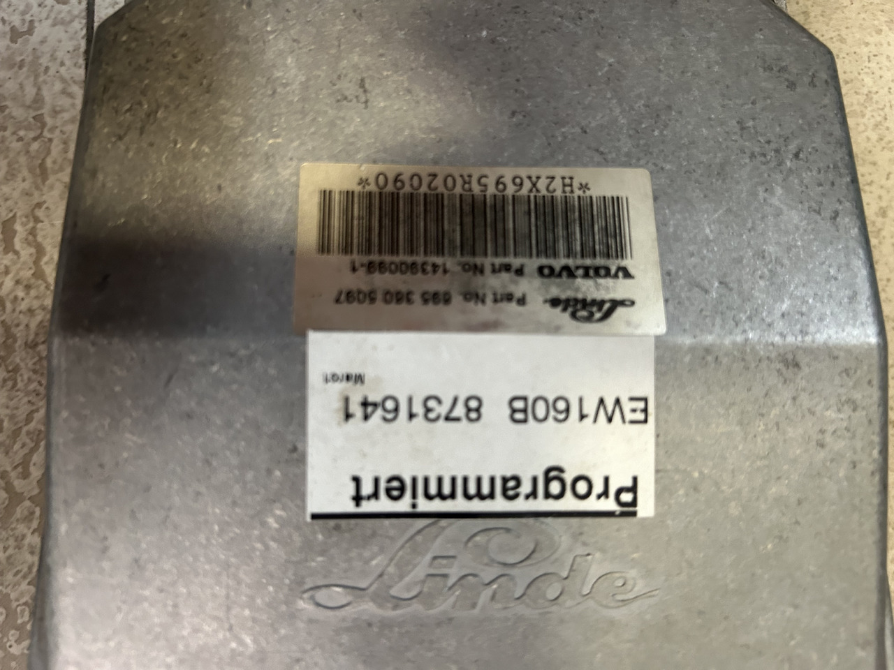 Volvo EW160B - ECU cho Máy xúc bánh lốp: hình 2 Volvo EW160B - ECU cho Máy xúc bánh lốp: hình 2