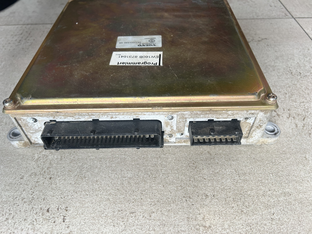 Volvo EW160B - ECU cho Máy xúc bánh lốp: hình 5 Volvo EW160B - ECU cho Máy xúc bánh lốp: hình 5
