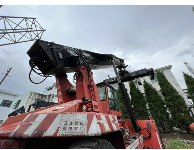 2008 KALMAR DRD420-60S5K - Xe tiếp cận xếp chồng: hình 5 2008 KALMAR DRD420-60S5K - Xe tiếp cận xếp chồng: hình 5