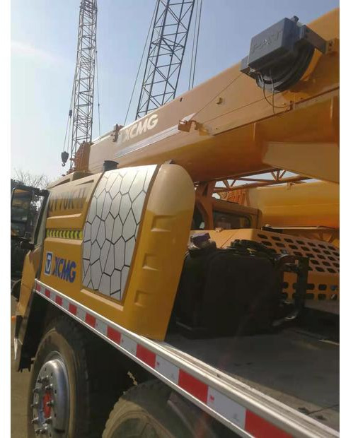 2021 XCMG QY70K - Cẩu bánh lốp: hình 4 2021 XCMG QY70K - Cẩu bánh lốp: hình 4
