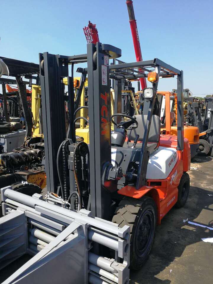 TCM FD30T6 - Xe nâng: hình 2 TCM FD30T6 - Xe nâng: hình 2