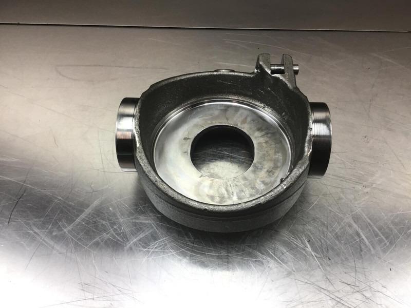 Liebherr A914C li / A934C Li / A924C Li - Ngõng moay ơ: hình 3 Liebherr A914C li / A934C Li / A924C Li - Ngõng moay ơ: hình 3