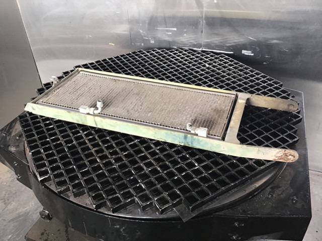 Liebherr Airco Condenser - Phụ tùng điều hòa: hình 1 Liebherr Airco Condenser - Phụ tùng điều hòa: hình 1