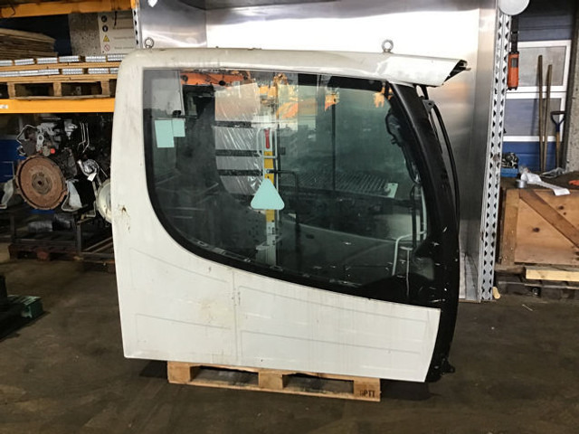 Liebherr Cabin - Cabin và nội thất: hình 4 Liebherr Cabin - Cabin và nội thất: hình 4