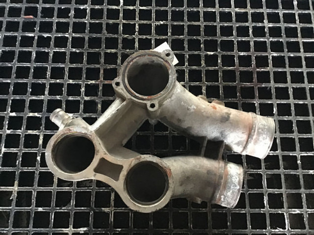 Liebherr Coolant pipe bend - Phụ tùng điều hòa: hình 3 Liebherr Coolant pipe bend - Phụ tùng điều hòa: hình 3