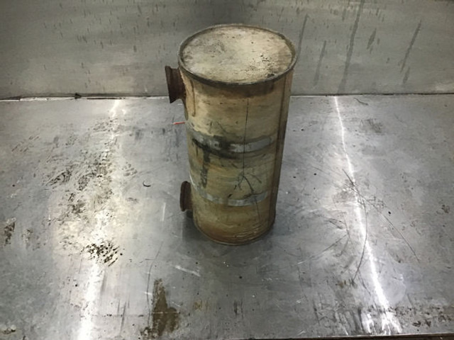 Liebherr Exhaust Silencer - Bộ giảm thanh: hình 1 Liebherr Exhaust Silencer - Bộ giảm thanh: hình 1