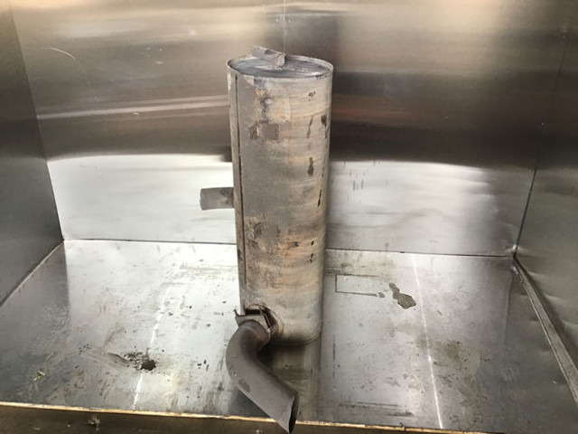 Liebherr Exhaust Silencer - Bộ giảm thanh: hình 1 Liebherr Exhaust Silencer - Bộ giảm thanh: hình 1