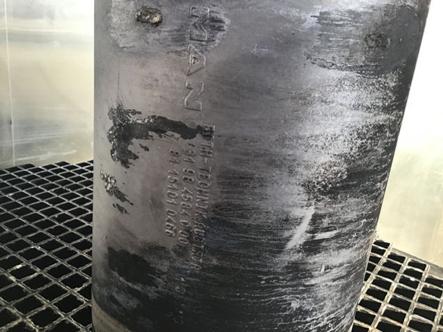 Liebherr Exhaust Silencer - Bộ giảm thanh: hình 3 Liebherr Exhaust Silencer - Bộ giảm thanh: hình 3