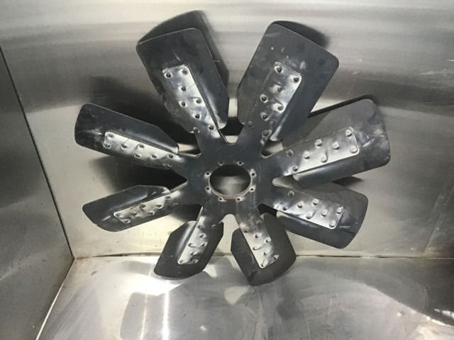 Liebherr Fan Blade - Hệ thống làm mát: hình 1 Liebherr Fan Blade - Hệ thống làm mát: hình 1