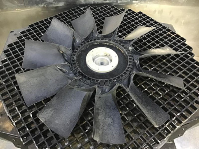 Liebherr Fan Blade - Hệ thống làm mát: hình 5 Liebherr Fan Blade - Hệ thống làm mát: hình 5