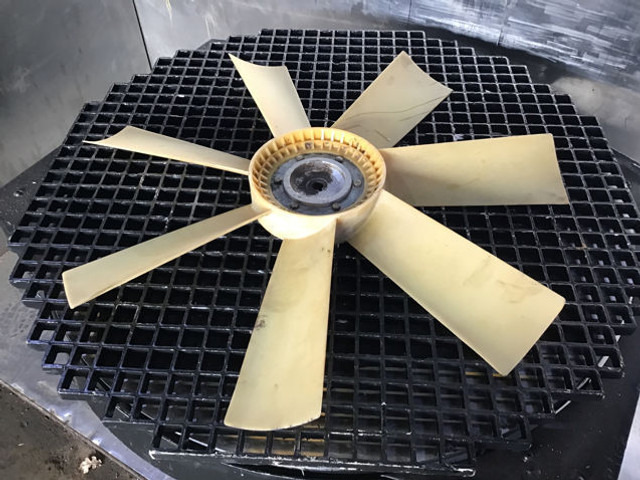 Liebherr Fan Blade - Hệ thống làm mát: hình 4 Liebherr Fan Blade - Hệ thống làm mát: hình 4