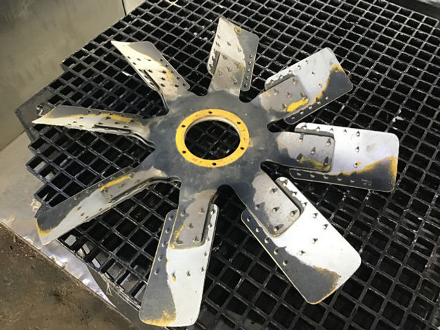 Liebherr Fan - Hệ thống làm mát: hình 4 Liebherr Fan - Hệ thống làm mát: hình 4