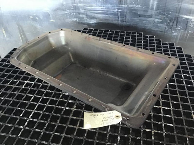 Liebherr Oil Sump - Các te: hình 1 Liebherr Oil Sump - Các te: hình 1