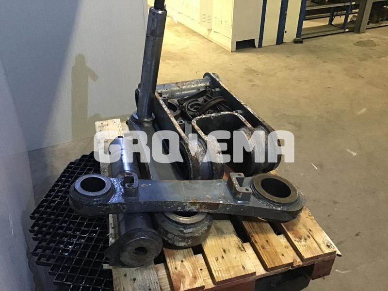 Liebherr R946 LC / R946 NLC / R950 LC-V / R954C / R956 / R974C / R956 LC - Bộ ghép nhanh: hình 4 Liebherr R946 LC / R946 NLC / R950 LC-V / R954C / R956 / R974C / R956 LC - Bộ ghép nhanh: hình 4