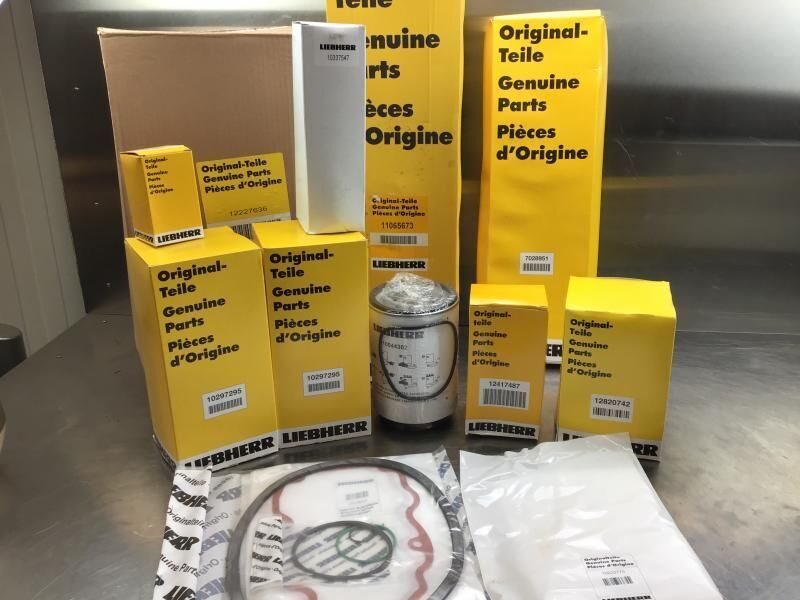 Liebherr Service Kit 1000 hours R906/R916/R926 - Bộ lọc nhiên liệu: hình 1 Liebherr Service Kit 1000 hours R906/R916/R926 - Bộ lọc nhiên liệu: hình 1