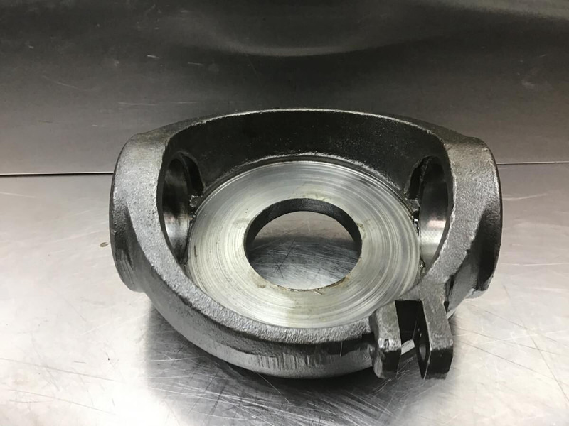 Liebherr Swivel Yoke - Ngõng moay ơ: hình 3 Liebherr Swivel Yoke - Ngõng moay ơ: hình 3