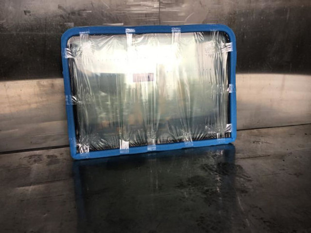 Liebherr Window Glass - Cửa sổ và phụ tùng: hình 3 Liebherr Window Glass - Cửa sổ và phụ tùng: hình 3