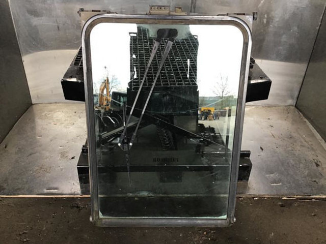 Liebherr Window Glass - Cửa sổ và phụ tùng: hình 2 Liebherr Window Glass - Cửa sổ và phụ tùng: hình 2