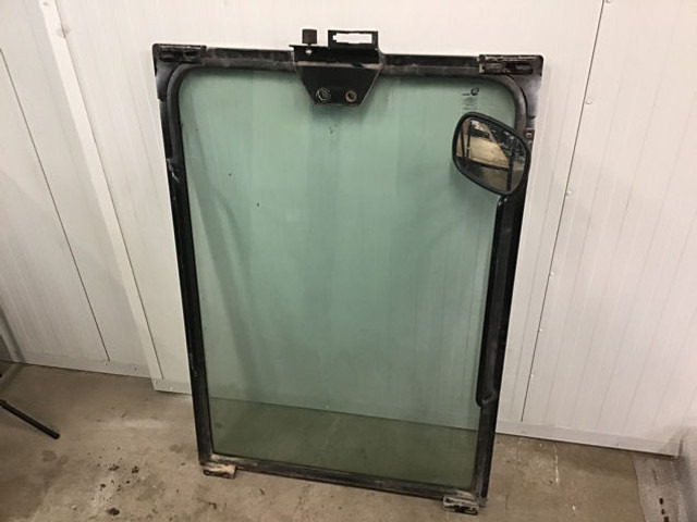 Liebherr Window Glass - Cửa sổ và phụ tùng: hình 1 Liebherr Window Glass - Cửa sổ và phụ tùng: hình 1