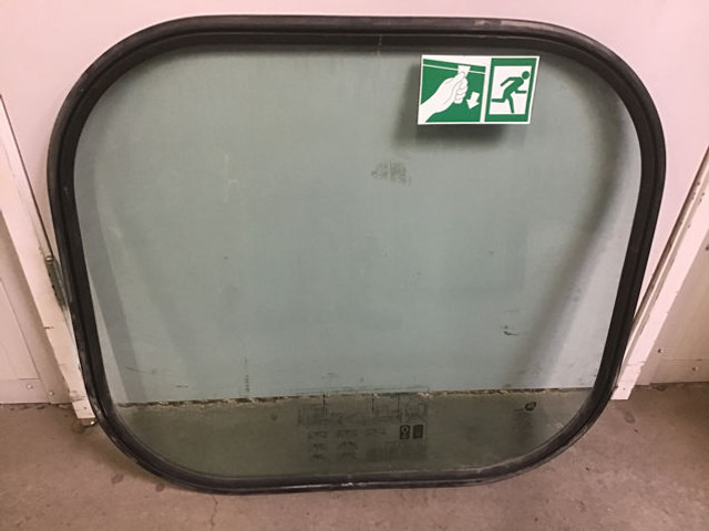 Liebherr Windows with rubber - Cửa sổ và phụ tùng: hình 2 Liebherr Windows with rubber - Cửa sổ và phụ tùng: hình 2