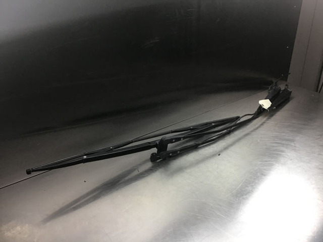 Liebherr Wiper Arm - Thân xe và ngoại thất: hình 1 Liebherr Wiper Arm - Thân xe và ngoại thất: hình 1