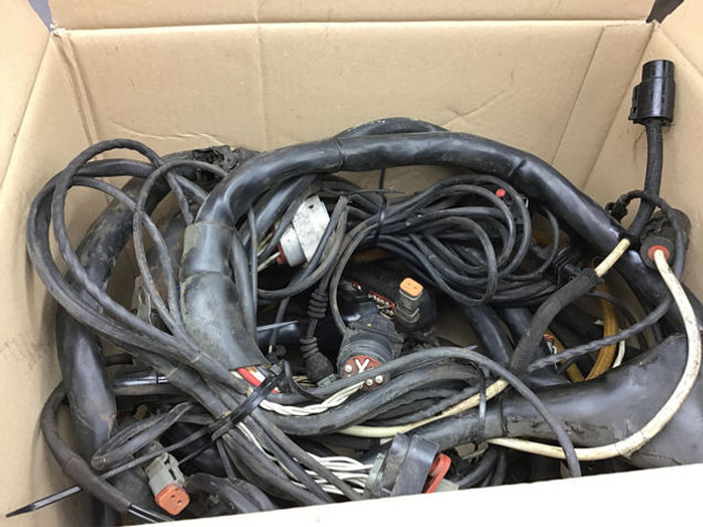 Liebherr Wire Harness Engine - Cáp/ Dây nịt: hình 1 Liebherr Wire Harness Engine - Cáp/ Dây nịt: hình 1