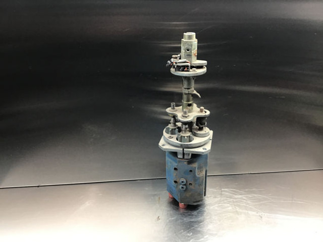 Rexroth Pilot Control Unit - Bảng điều khiển: hình 3 Rexroth Pilot Control Unit - Bảng điều khiển: hình 3