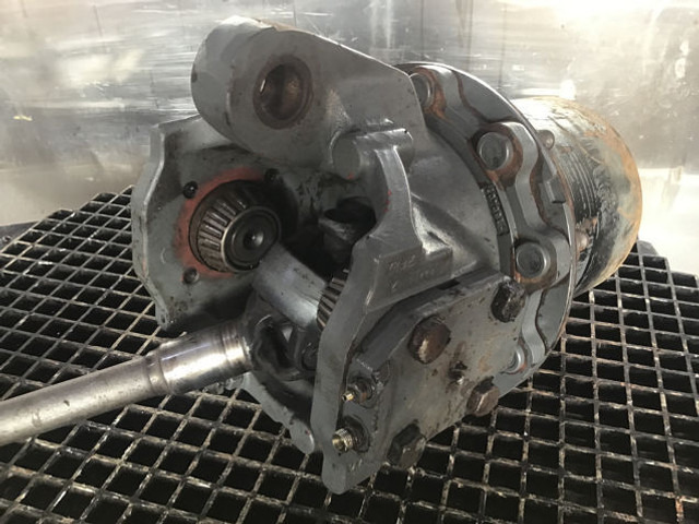ZF Steering House Left - Cơ cấu lái: hình 4 ZF Steering House Left - Cơ cấu lái: hình 4