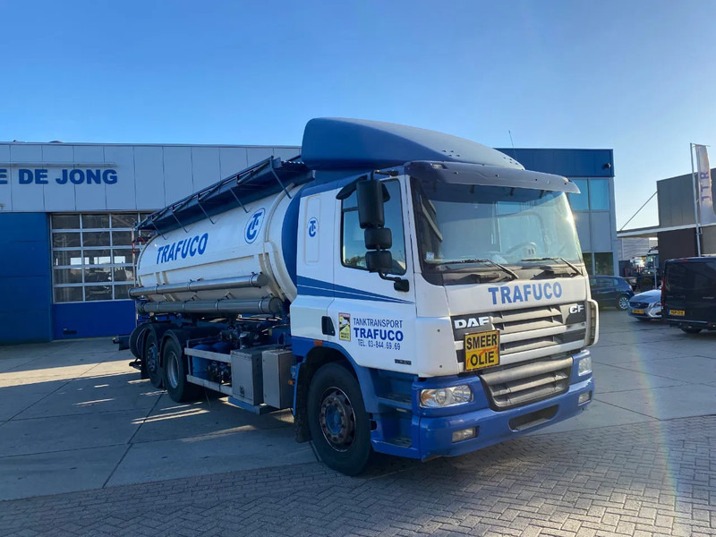 DAF CF 75.310 / Manual / 16000 LT / 5 Compartments / ADR / Euro 3 - Xe bồn: hình 3 DAF CF 75.310 / Manual / 16000 LT / 5 Compartments / ADR / Euro 3 - Xe bồn: hình 3