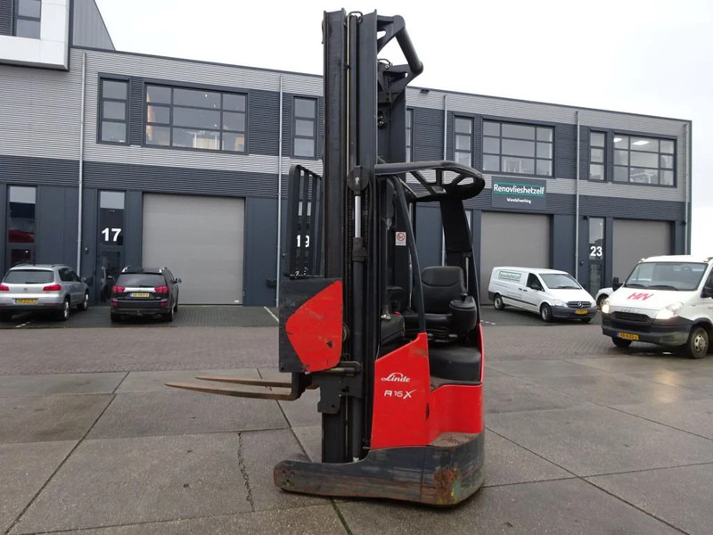 Linde R16X / 1600 kg / Reachtruck - Xe tải tiếp cận: hình 5 Linde R16X / 1600 kg / Reachtruck - Xe tải tiếp cận: hình 5