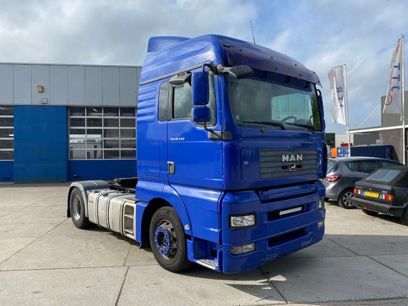 MAN TGA 18.440 / 2x Tank / Manual / Euro-5 - Xe đầu kéo: hình 3 MAN TGA 18.440 / 2x Tank / Manual / Euro-5 - Xe đầu kéo: hình 3