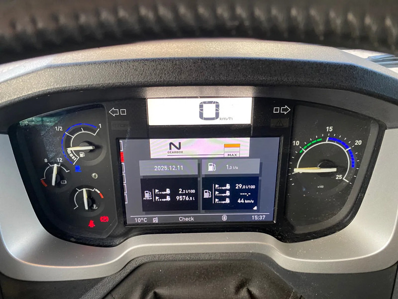 Xe đầu kéo Renault T HIGH 520 DTI 13 / 2x Tank / Full spoilers / Stand Airco: hình 9