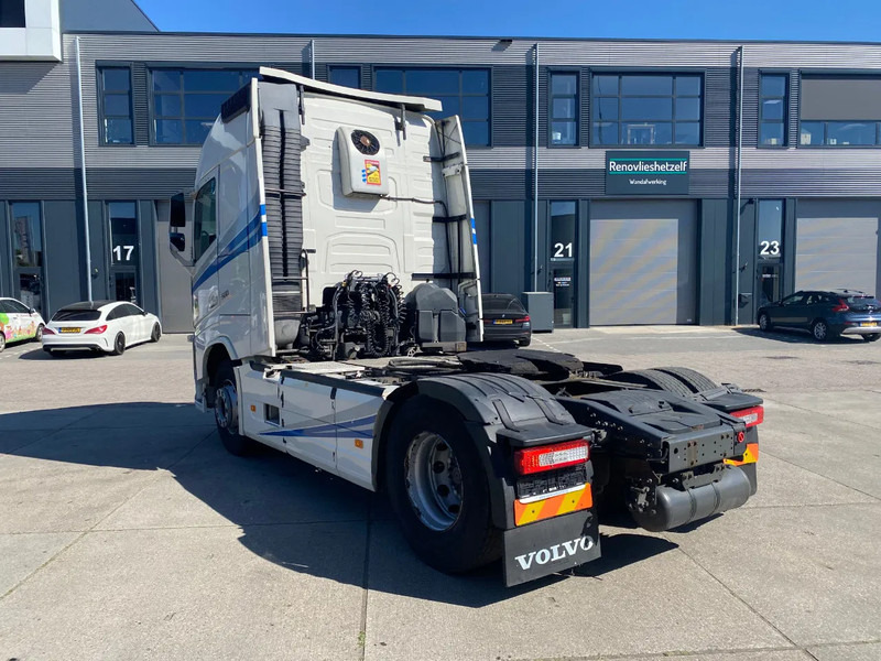 Volvo FH 13.500 Globetrotter / Full Spoilers / Stand Airco / Hydraulic - Xe đầu kéo: hình 4 Volvo FH 13.500 Globetrotter / Full Spoilers / Stand Airco / Hydraulic - Xe đầu kéo: hình 4