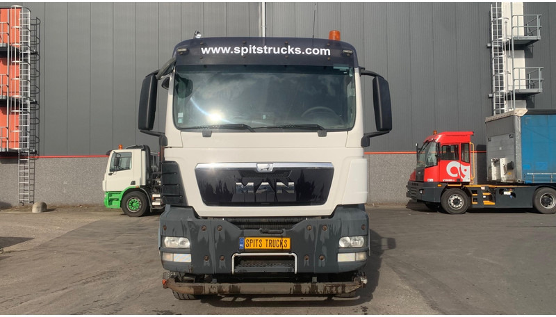 MAN TGS 35.360 LIEBHERR + 9M3 - Xe trộn bê tông: hình 2 MAN TGS 35.360 LIEBHERR + 9M3 - Xe trộn bê tông: hình 2