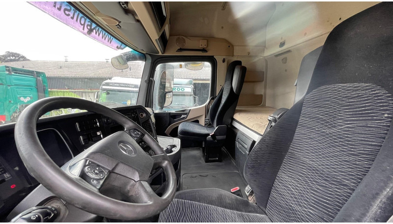 Xe đầu kéo Mercedes-Benz Actros 1843 Koelkast (APK 09-08-2025): hình 8