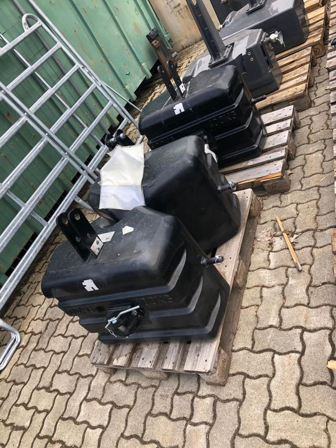 Fliegl - Đối trọng: hình 1 Fliegl - Đối trọng: hình 1