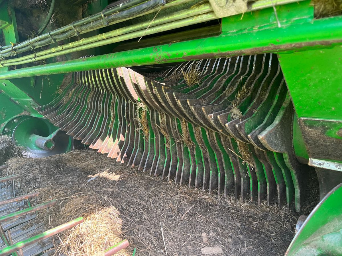 McHale V660 - Máy đóng kiện tròn: hình 2 McHale V660 - Máy đóng kiện tròn: hình 2