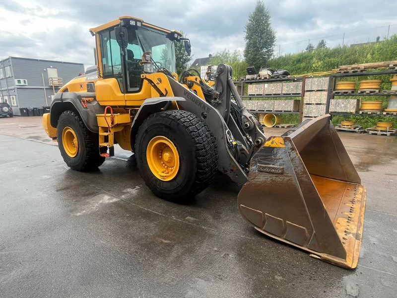 Volvo L 110 H - Máy xúc lật bánh lốp: hình 2 Volvo L 110 H - Máy xúc lật bánh lốp: hình 2
