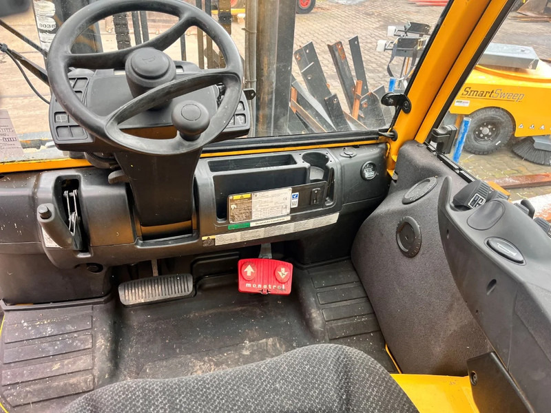 Hyster H4.5FT6 - Xe nâng gas: hình 3 Hyster H4.5FT6 - Xe nâng gas: hình 3