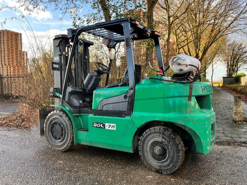 Hyundai 40L-7A - Xe nâng gas: hình 1 Hyundai 40L-7A - Xe nâng gas: hình 1
